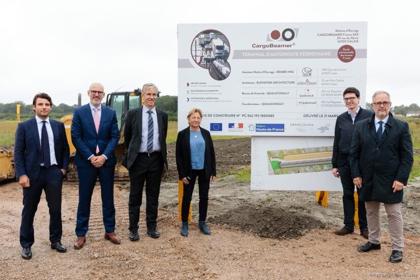 von rechts nach links: Michel Tournaire, Pierre-Henri Dumont, Natacha Bouchart, Vorstand der CargoBeamer AG: Dr. Hans-Jürgen Weidemann, Dr. Markus Fischer und Nicolas Albrecht